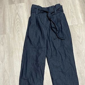 The Limited high waisted bow jeans, size 4, petite length